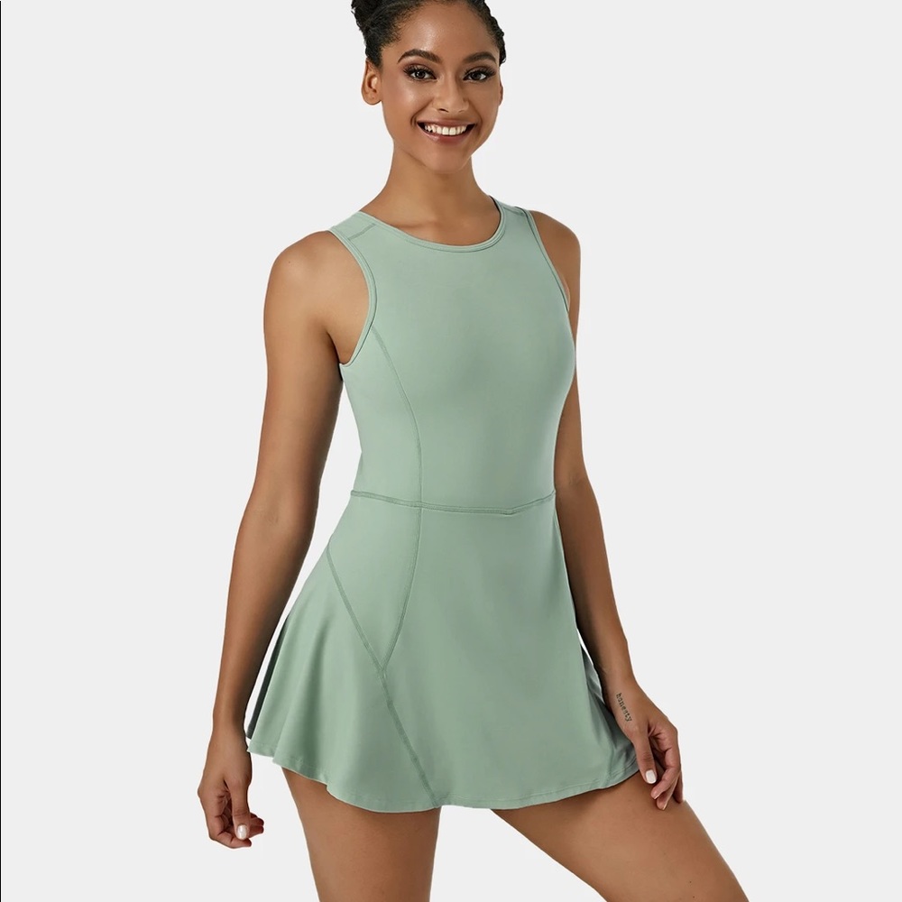 Halara 2-in-1  Pocket Golf Tennis Dress